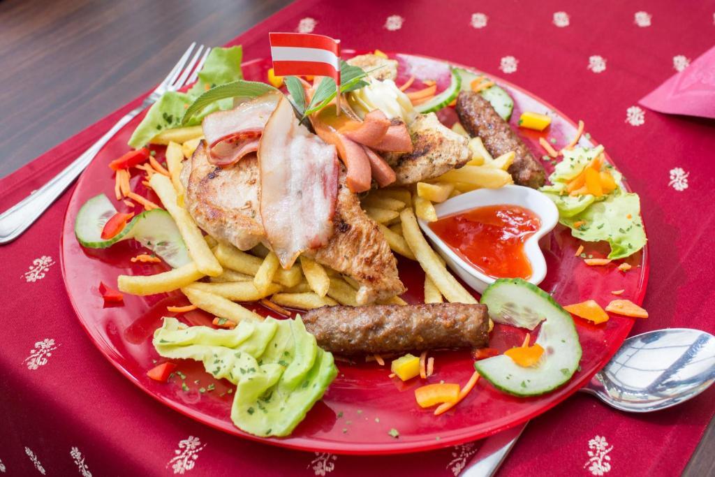 Gaestehaus Krappinger/Pizzeria Mamma Mia Ossiach Kültér fotó