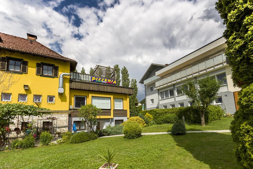 Gaestehaus Krappinger/Pizzeria Mamma Mia Ossiach Kültér fotó